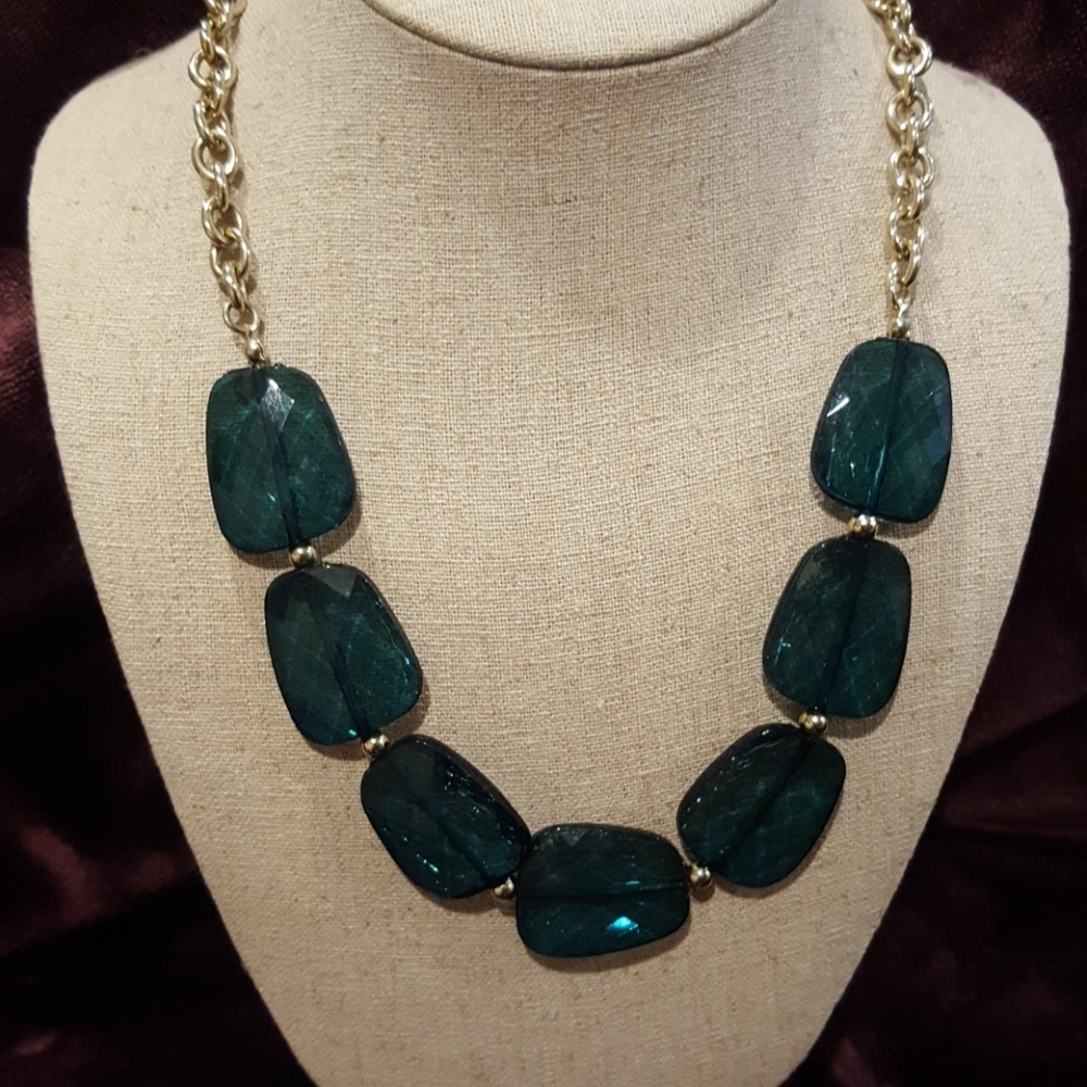 Beautiful emerald necklace